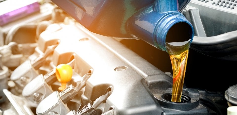 The Function of Car Engine Oil & When To Change It?